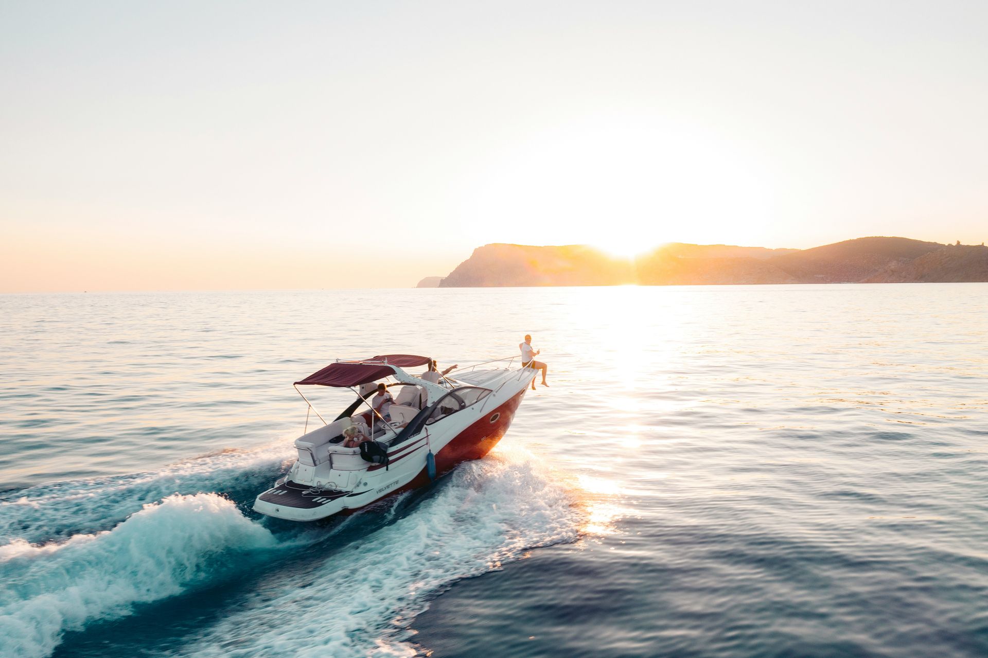 Bateau à moteur ou voilier